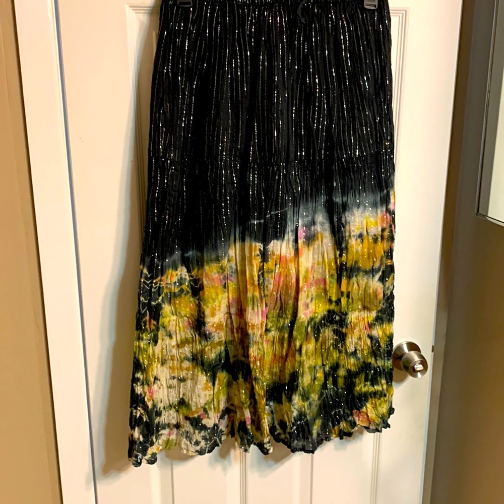 Beautiful multicolored sparkly skirt🤩